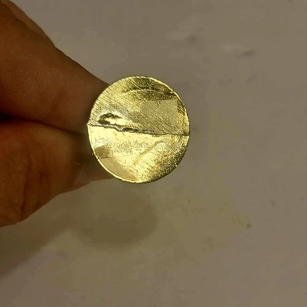 N/A charming gold